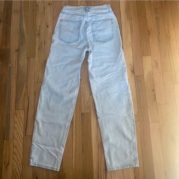 Urban Outfitters BDG Light Wash High Rise Baggy Jean - size 25 - Picture 4 of 5